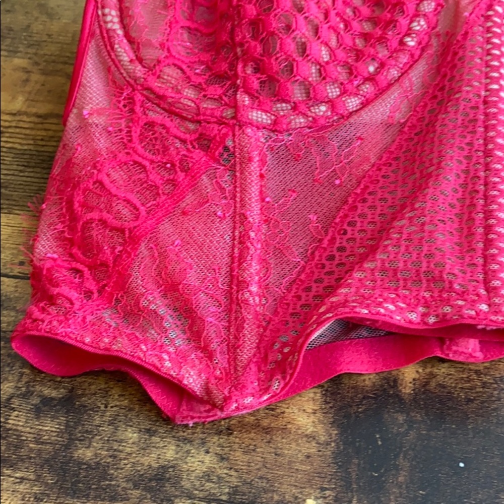 Victoria’s Secret Corset - Picture 4 of 8